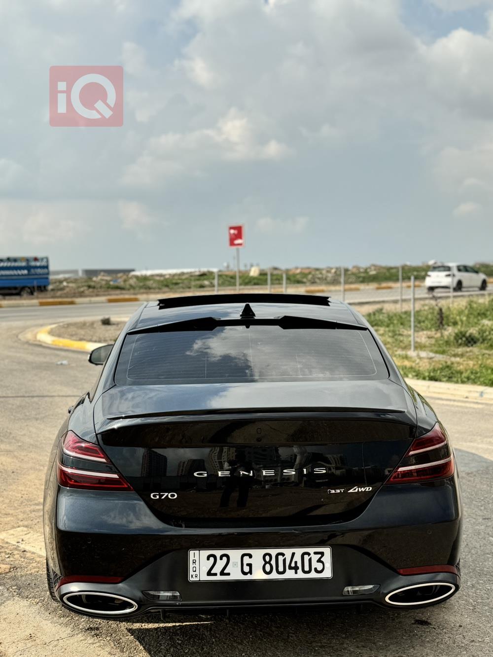 جنسس G70